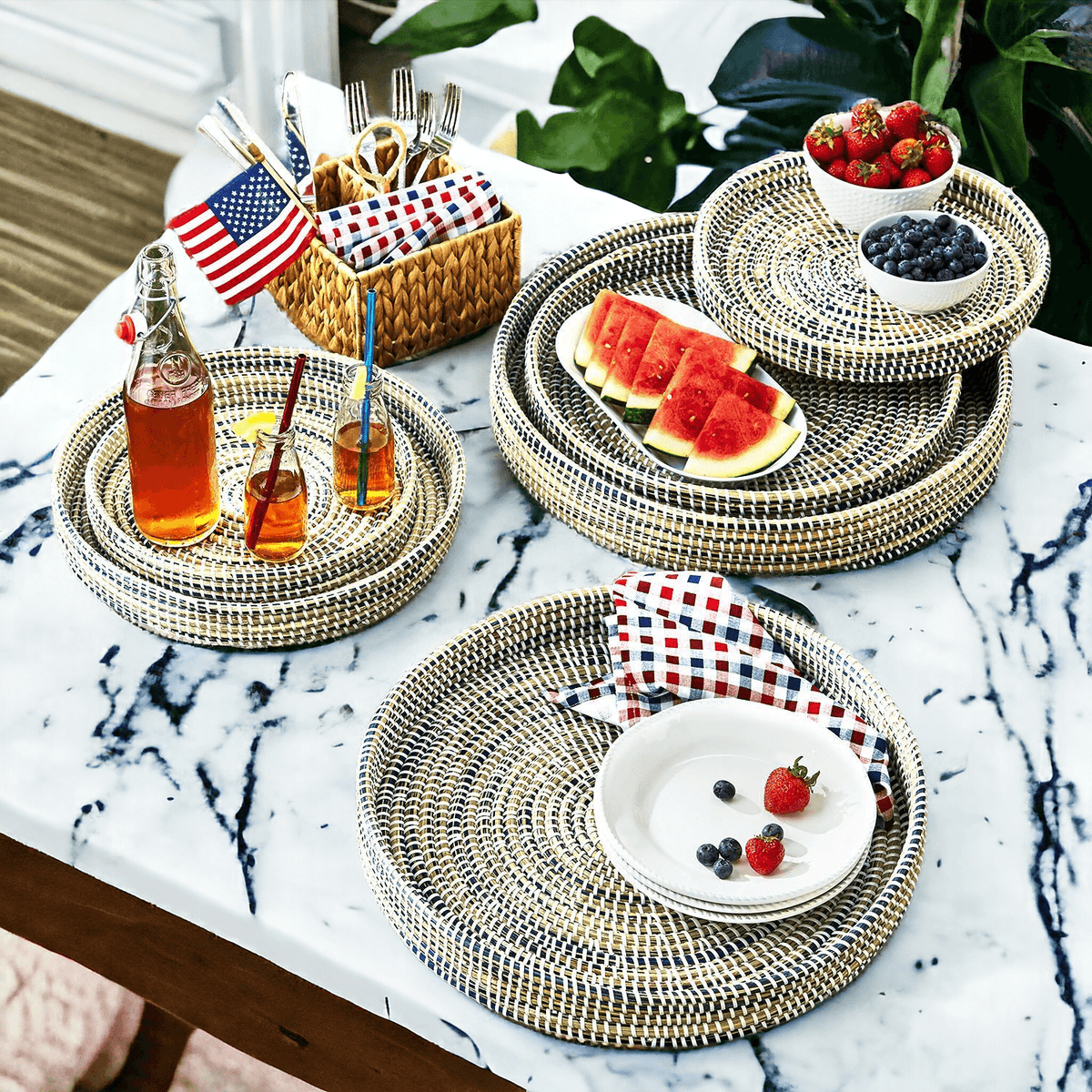 Handwoven Seagrass Trays — 6 Sizes