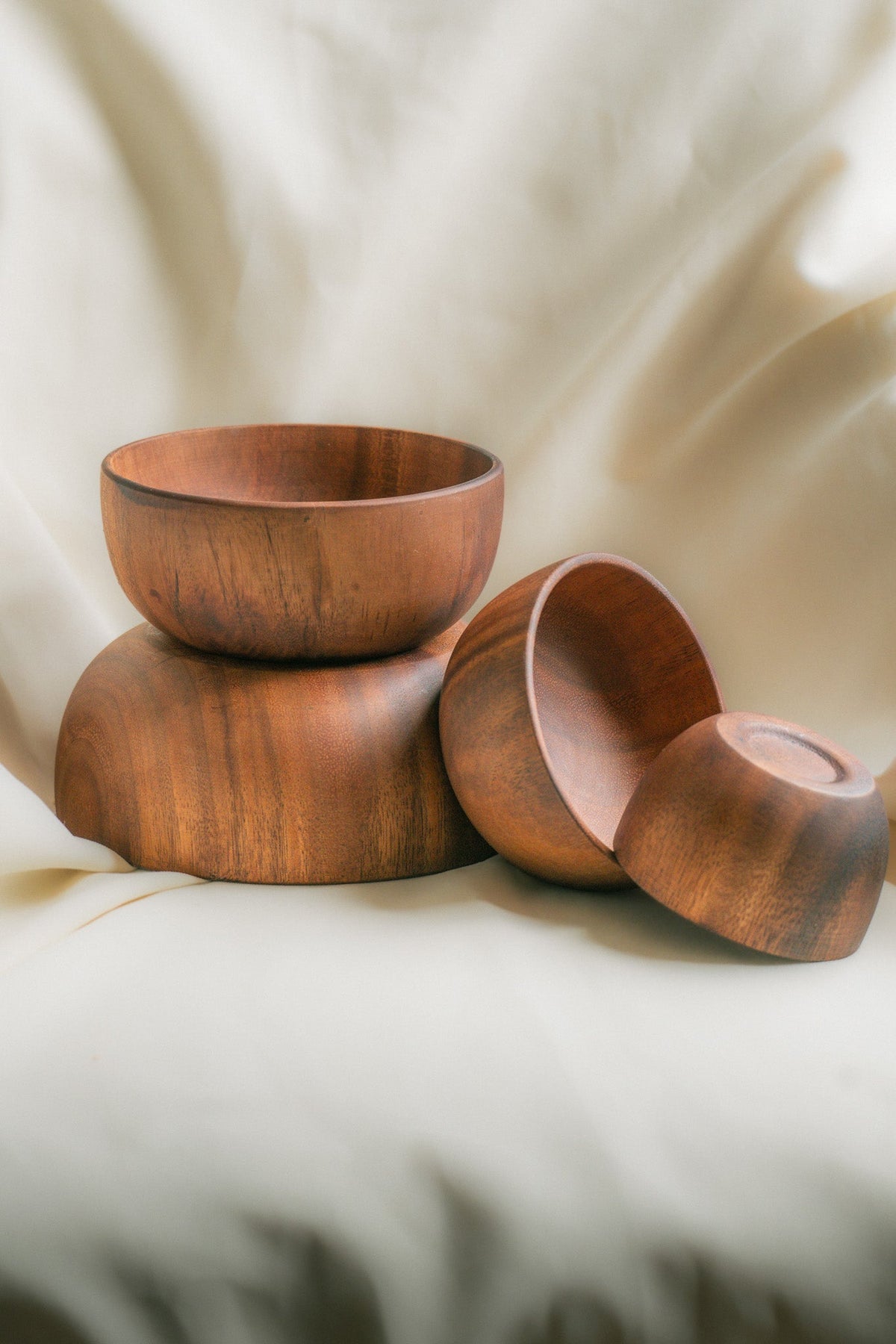 Rustic Acacia Wood Bowls — Set of 4