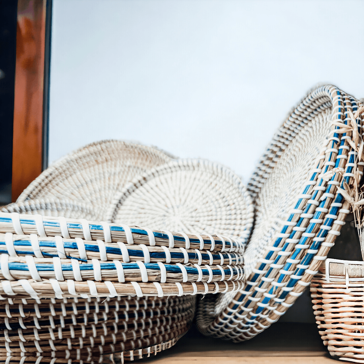 Handwoven Seagrass Trays — 6 Sizes