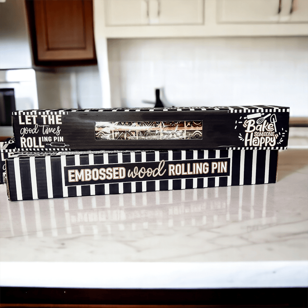 Decorative Rolling Pin with Two Cookie Cutters