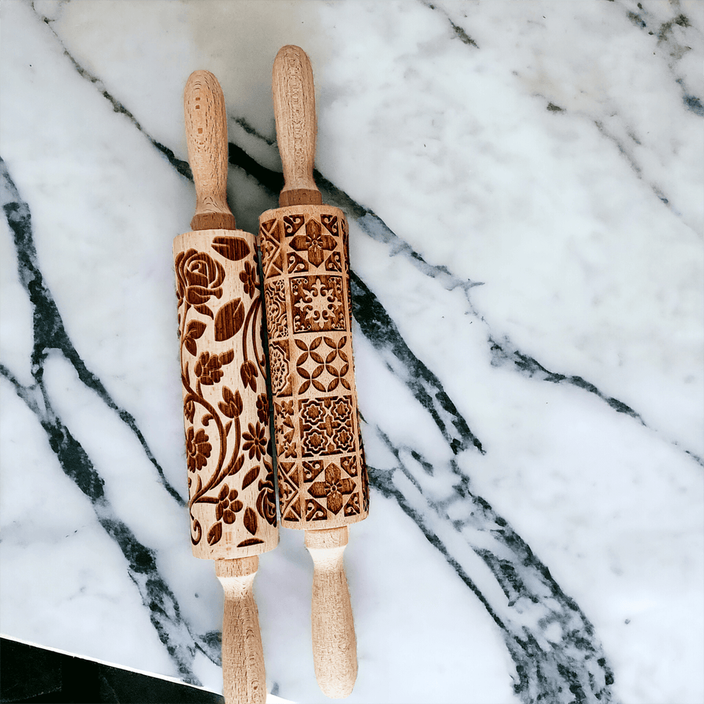 Decorative Rolling Pin with Two Cookie Cutters