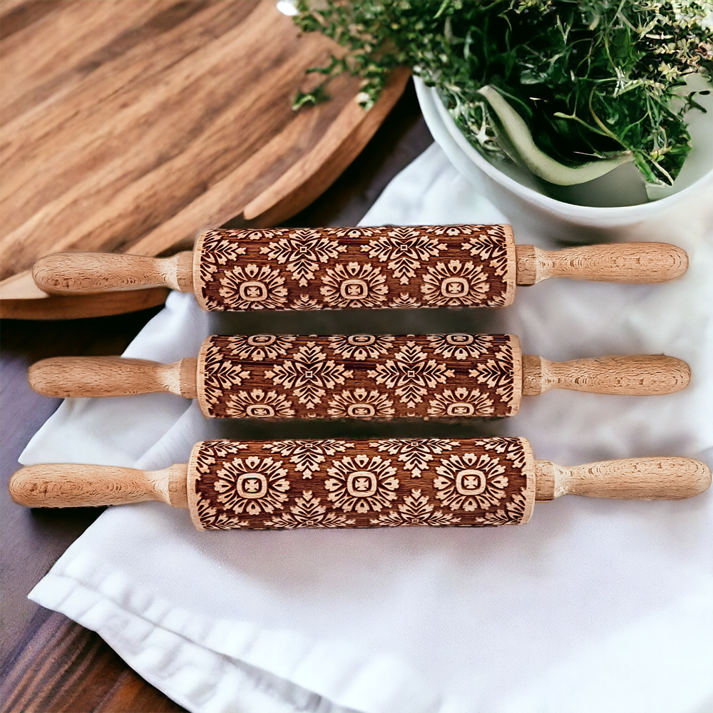 Decorative Rolling Pin with Two Cookie Cutters
