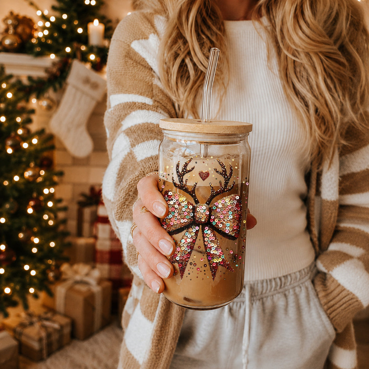 Sequin Bow & Antlers Glass Tumbler — 17 oz