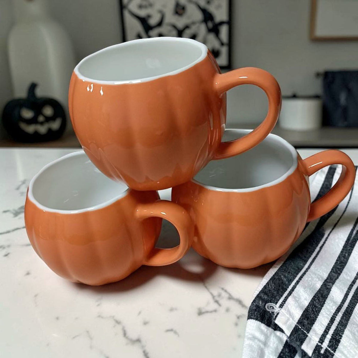 Pumpkin-Shaped Ceramic Mug — 16.8 oz