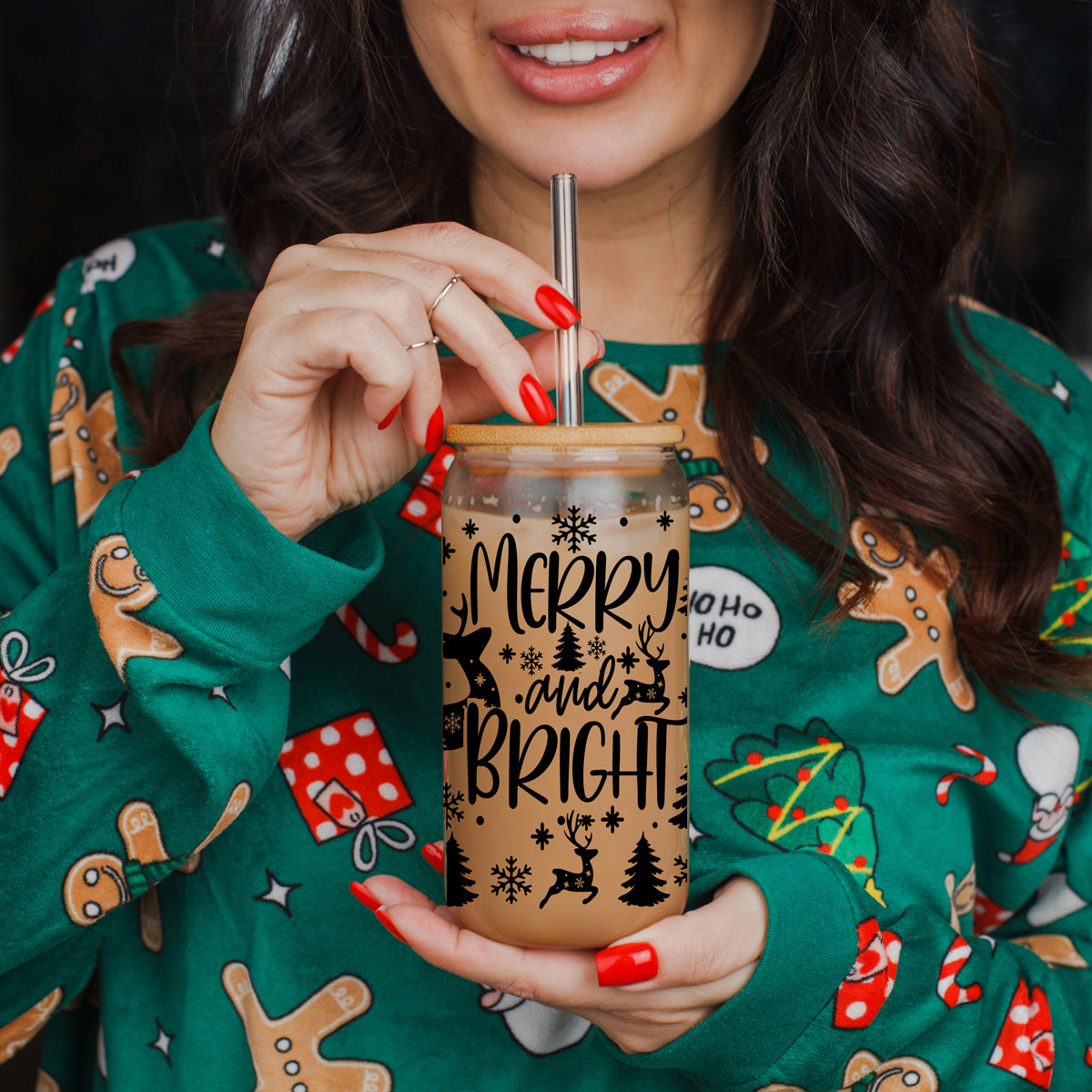 Merry & Bright Glass Tumbler — 17 oz